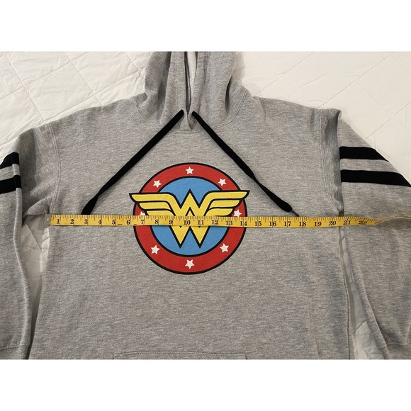 00086 Wonder Woman Hoodie | DC Comics Sweatshirt‎ Medium Gray Pullover - Picture 8 of 9